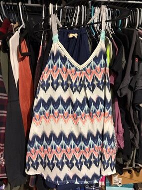 Sleeveless Ikat-Print Tank Top in Navy, Coral & White